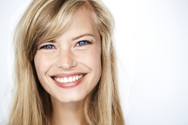 Professional Teeth Whitening Vs Over The Counter Teeth Whitening